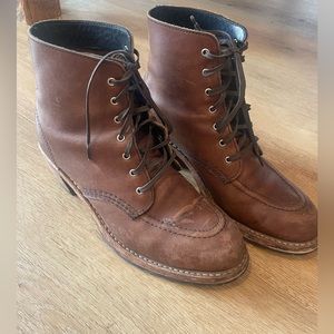 W’s Red Wing Clara Boots